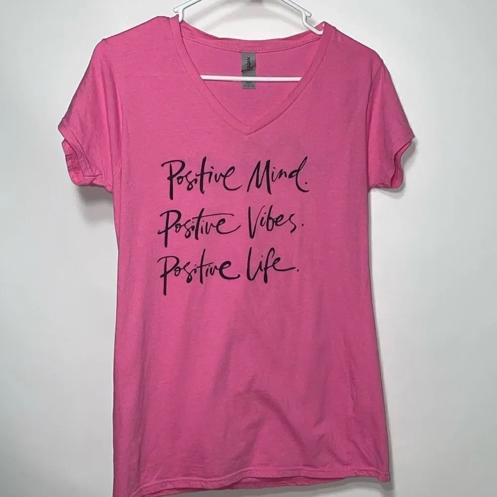 Gildan graphic tee